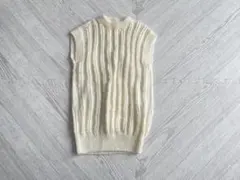 【最終価格】ニットベスト　白