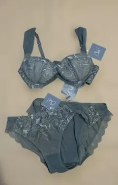 CHUT! INTIMATES ブラD75ショーツLのサムネイル