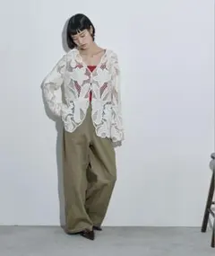THE YON ・レーシーシアーカーデブラウス　完売品