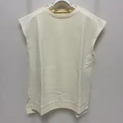 クリーム色ノースリーブTシャツ Sサイズ