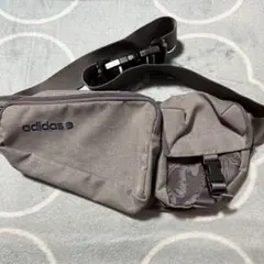 adidas ボディバッグ ウエストポーチ グレー