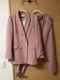 ピンク ダブルブレストジャケット パンツセットアップ
