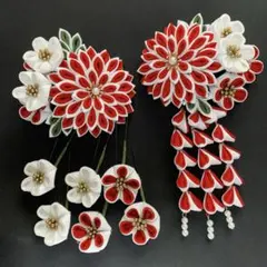 つまみ細工和装髪飾り 赤と白の花