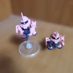 SDガンダム(ガシャポン)　 シャア専用ザク ２体