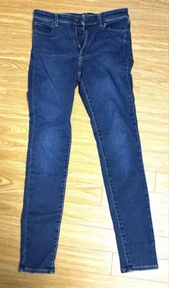 ユニクロ　ウルトラストレッチスキニー　レディース　27