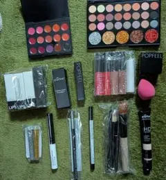 ③Popfeel メイク道具セット