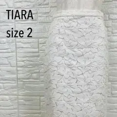 美品✨TIARA ティアラ　レースタイトスカート　総レース　フラワーモチーフ　Mのサムネイル