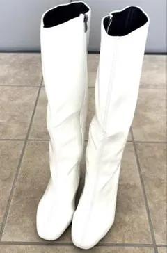 大特価‼️美品　白ブーツ　ロングブーツ　ブーツ　ホワイト　白　22.5