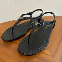 新品未使用正規品PRADA トングサンダル トップパテント 1Y656I - メルカリ