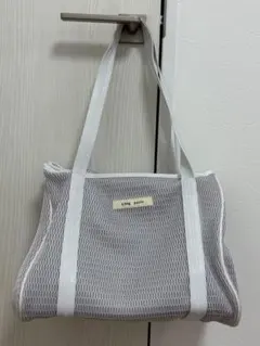 【最終値下】 qbag paris nest zip M / グレージュビアンコのサムネイル