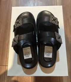 新品・未使用　emma francis フラット ダブルベルトサンダル Mサイズのサムネイル