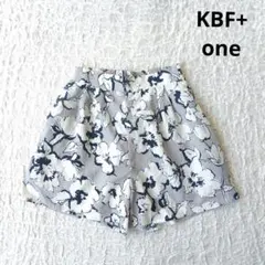 【KBF+】アーバンリサーチ　花柄ショートパンツ　キュロット　グレー　one