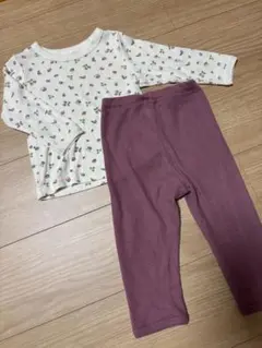 ベビーパジャマ 上下セット 80cm いちご柄　長袖のサムネイル