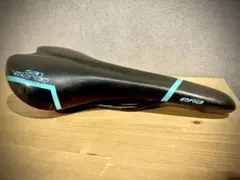 【サンマルコ/SanMarcoサドル】黒×Bianchiチェレステ美品★重量gのサムネイル