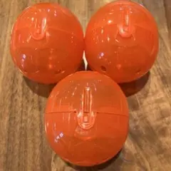 カプセルトイ 透明　赤　3個セット