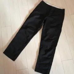 ユニクロ　レギュラーフィットチノ　黒　メンズ　チノパン　W73