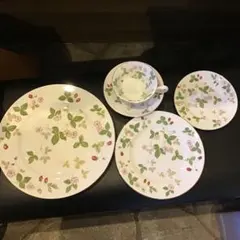 Wedgwood ウェッジウッド 廃盤品 希少ベニス 深皿 大サイズ 2枚 - メルカリ