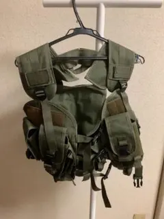 アメリカ軍？　自衛隊？　オリーブドラブ チェストリグ　個人装備　ポーチ