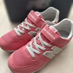 新品未使用　ニューバランス　スニーカー　キッズ　yv996 23.5cm