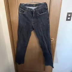 Wrangler ダークブルー ストレートデニムパンツ