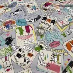 猫と犬のイラスト生地 グレー