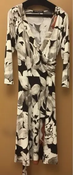 Janette Fashion フラワープリント ラップドレス　ジャネット