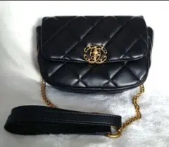 CHANEL ブラック キルティング チェーン ショルダーバッグ ノベルティ
