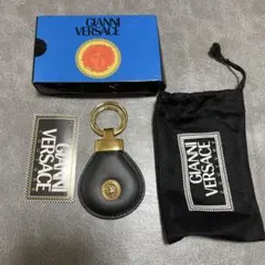 【希少品】ジャンニ ヴェルサーチ レザー キーホルダー キーリング ブラック 楽天市場】ジャンニヴェルサーチ GIANNI VERSACE ユニセックス