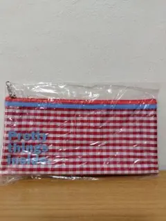 ⭐︎新品⭐︎ギンガムチェック ポーチ　ペンケース　赤　プラザのサムネイル