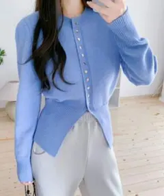 新品 メリハリのあるボディラインをメイク スリットヘムカーディガン ブルーグレー