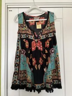 新品　花柄ノースリーブチュニック
