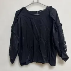 21. ZARA BASIC ブラックフリルトップスL