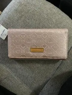 未使用　Hello Kitty ハート模様 長財布