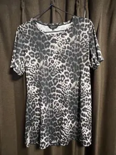 VALENZA ヒョウ柄 Tシャツ 40のサムネイル