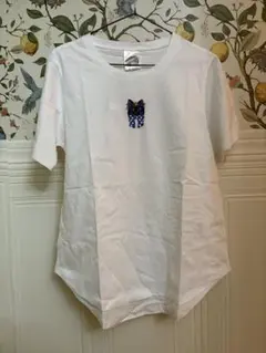 スカラー　猫刺繍オフホワイト　Tシャツのサムネイル