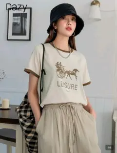 SHEIN　dazy　ブラフィックTシャツ　XXL　大きいサイズ　プラスサイズのサムネイル