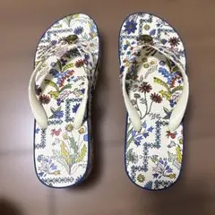 TORY BURCH 花柄 厚底 ビーチサンダルのサムネイル