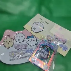 ちいかわ　キラキラランダムアクキー　韓国　ハチワレ