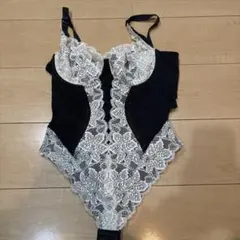 グラントイーワンズ ララ Tバッグボディスーツ D80L