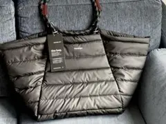 Item thumbnail for item 023f3b39-de98-47c0-b677-774c63d60ba1