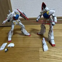 HG組立済ターンエーガンダム2体のサムネイル
