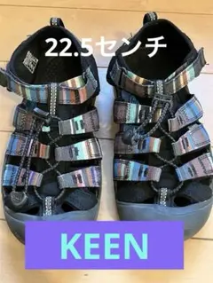 KEENサンダル 22.5センチ⭐︎ブラック・マルチカラー