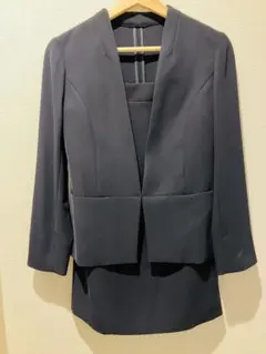 レディーススーツ　ネイビー　ノーカラージャケット　ジャケット7号スカート9号