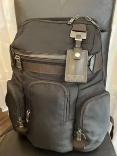 【美品】TUMI(トゥミ) ブラック リュック・バックパックのサムネイル