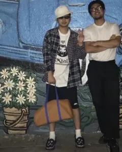 Item thumbnail for item aa0b0e93-3fd2-4414-931f-9ff836d66dbf