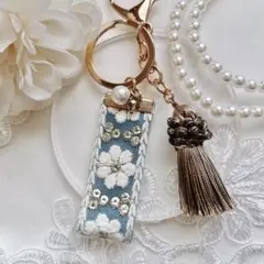 インド刺繍リボン　チロリアン　タッセル　リング　キーホルダー　ブルー