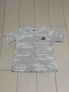 アディダス半袖Tシャツ　120cm