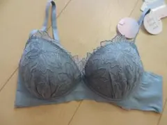 新品タグ付き　ココランジェ　Ｍサイズ　 ノンワイヤー　 ブラジャー