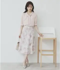 index ラッフルボウタイブラウス グレージュ Sサイズ 美品