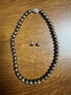 天然ブラックパール ネックレス＆ピアスセット（8–10mm）ピアス7mm